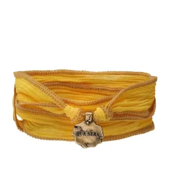 Discount Bracelet En Soie A Nouer Et Charm Que Sera En Bronze Femme Bracelets