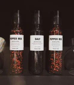 Hot Moulin De Poivres Rose Et Noir Épicerie Salée